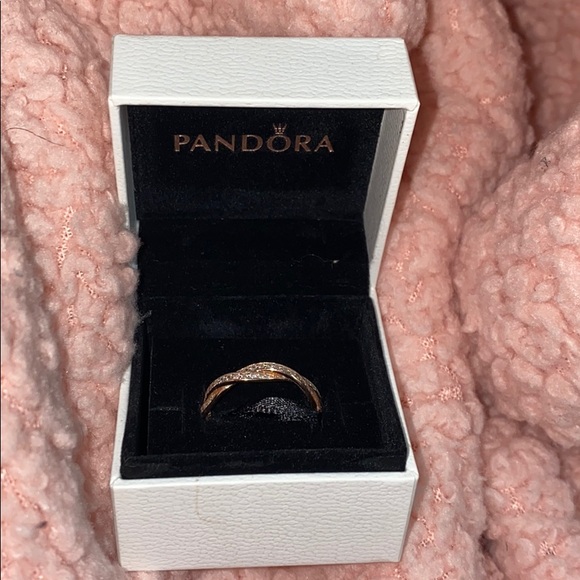 Pandora Rose Gold Sparkling Twisted Lines Ring